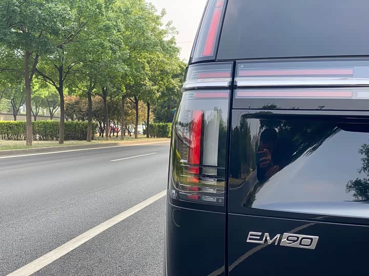 Volvo EM90 2025 2025款 Ultra 六座