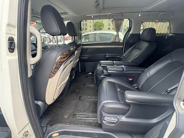 GAC Trumpchi M8 2021 2021款 大师系列 390T 至尊版