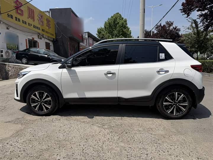 Kia KX1 2026 2026款 1.4L 天窗版