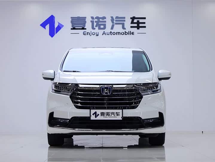 Фото 2 - Honda Odyssey
