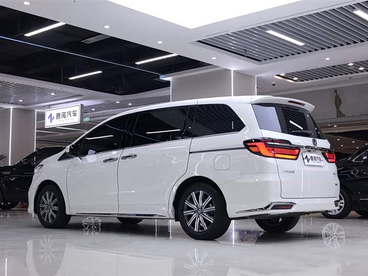 Фото 5 - Honda Odyssey