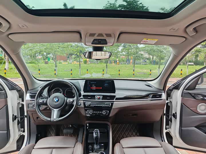 Фото 9 - BMW X1