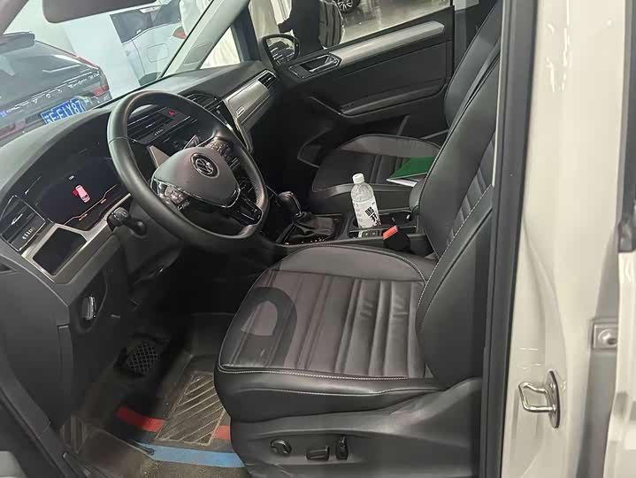 2022 Volkswagen Touran L