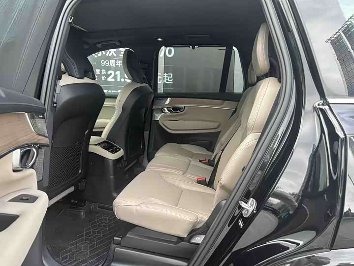 Volvo XC90 Hybrid 2026 2026款 T8 智尊豪华版 7座