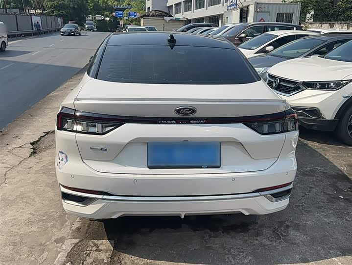 Zdjęcie 8 - Ford Mondeo