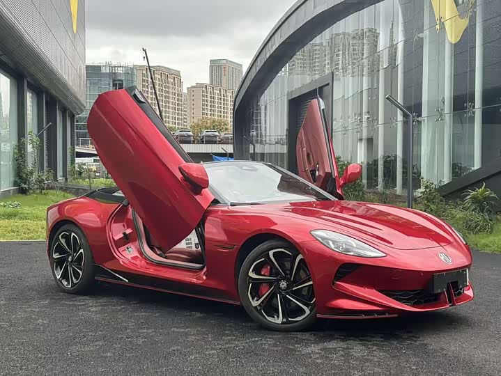 MG Motor Cyberster 2024 2024款 520km 传奇四驱版