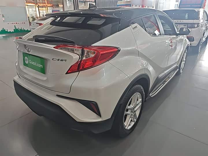 Toyota C-HR 2022 2022款 2.0L 领先版