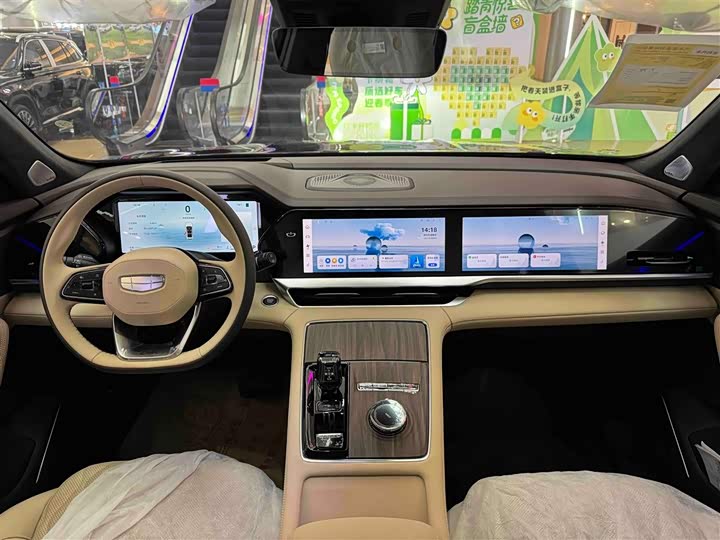 Фото 6 - Geely Monjaro