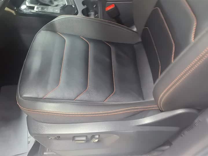 Фото 9 - Volkswagen Tayron