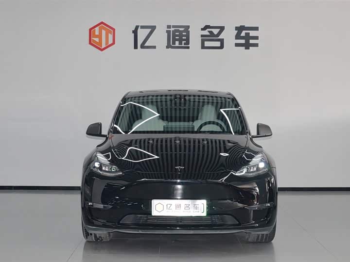 Zdjęcie 2 - Tesla Model Y