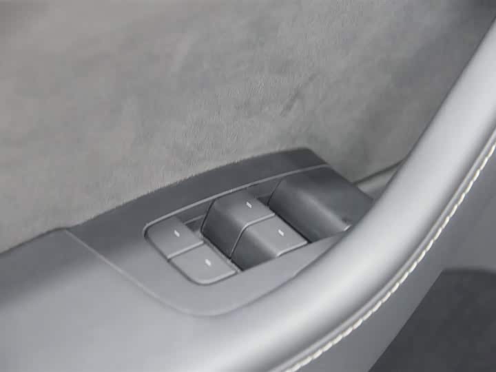 Zdjęcie 7 - Tesla Model Y