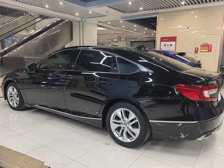 Photo 4 - Honda Accord