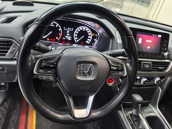 Photo 6 - Honda Accord