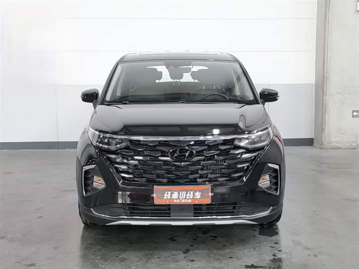 Photo 3 - Hyundai Custo