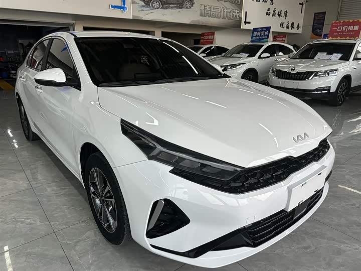 Kia K3 2023 2023款 1.5L CVT豪华版