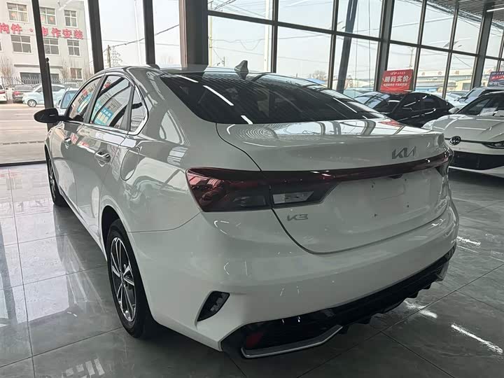 Kia K3 2023 2023款 1.5L CVT豪华版