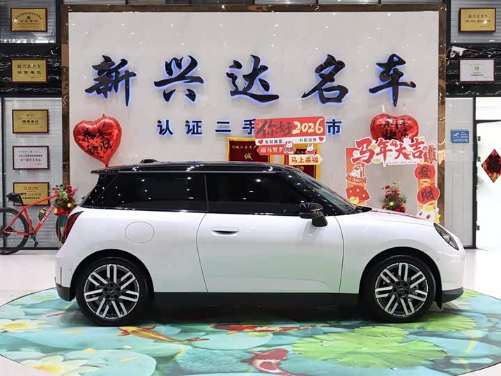 Mini Cooper 2025 2025款 改款 466km COOPER E 经典派
