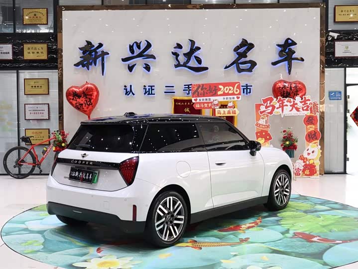 Mini Cooper 2025 2025款 改款 466km COOPER E 经典派