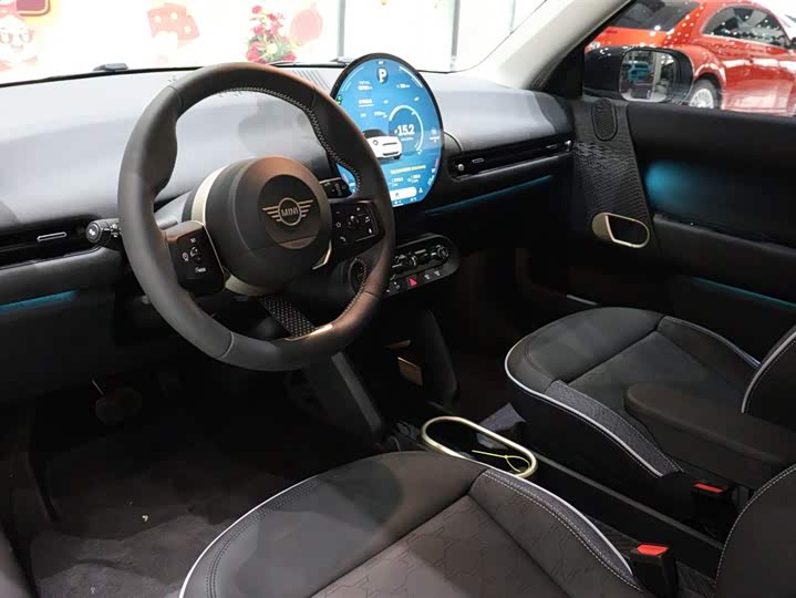 Mini Cooper 2025 2025款 改款 466km COOPER E 经典派