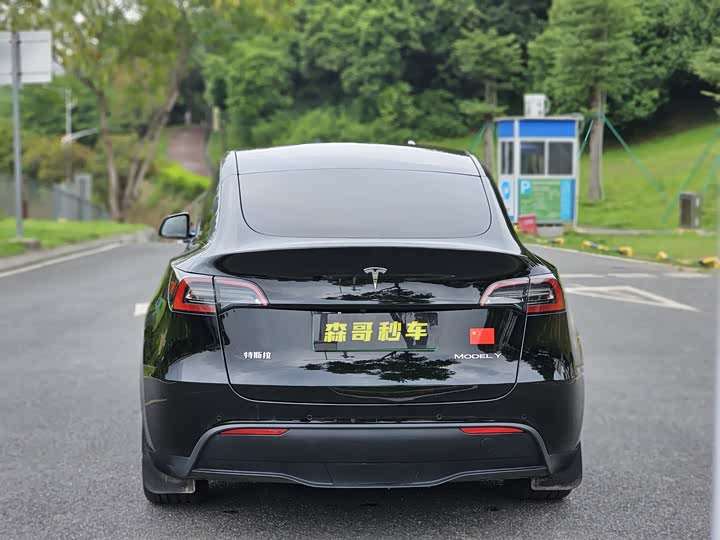 Фото 7 - Tesla Model Y