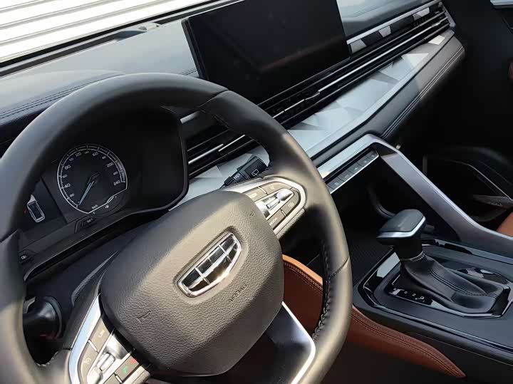 Geely Vision X6 2021 2021款 PRO 1.4T 自动尊贵型