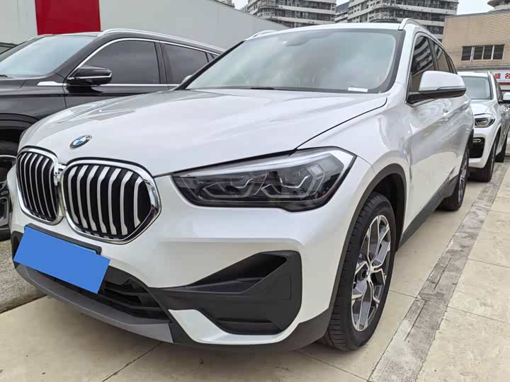 Фото 3 - BMW X1
