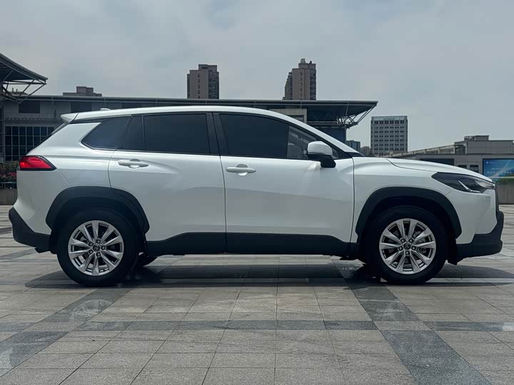 Фото 4 - Toyota Corolla Cross