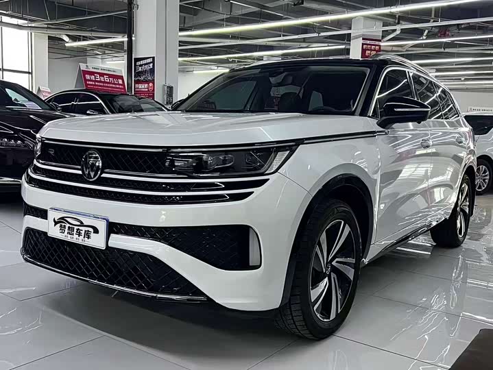 Volkswagen Tavendor 2025 2025款 380TSI 四驱R-Line巡游 众享款