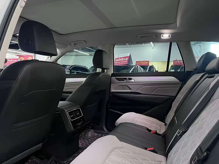 Volkswagen Tavendor 2025 2025款 380TSI 四驱R-Line巡游 众享款