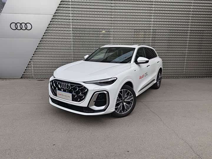 Audi Q5L 2026 2026款 2.0T 千万用户专享版