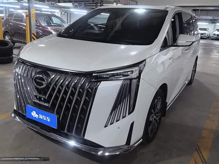 Фото 1 - GAC Trumpchi M8