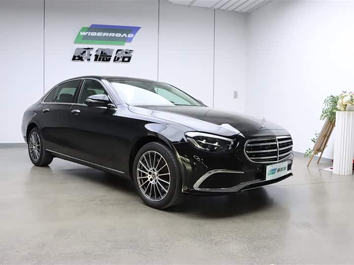 Zdjęcie 3 - Mercedes-Benz E-Class