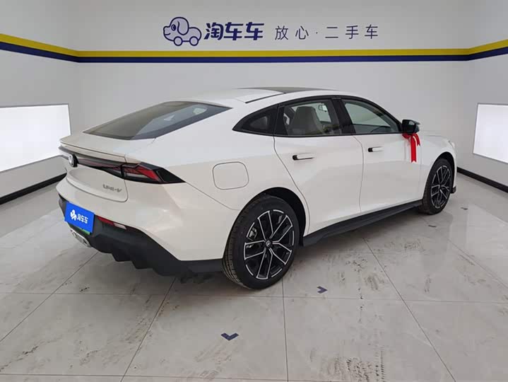 2024 Changan UNI-V Hybrid