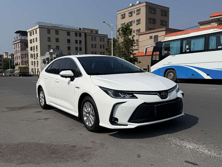 Toyota Corolla 2024 2024款 1.8L 智能电混双擎 先锋版