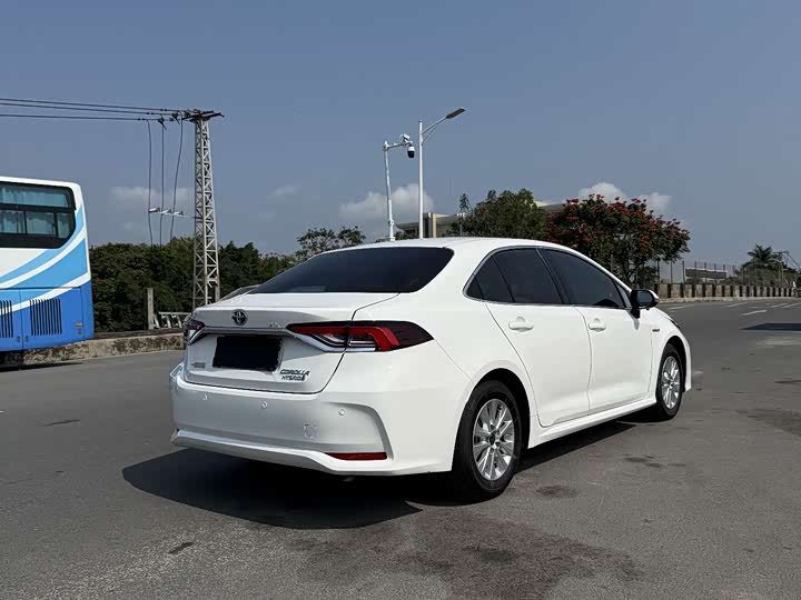 Toyota Corolla 2024 2024款 1.8L 智能电混双擎 先锋版