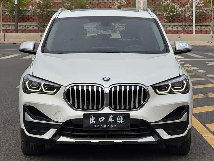 Фото 3 - BMW X1