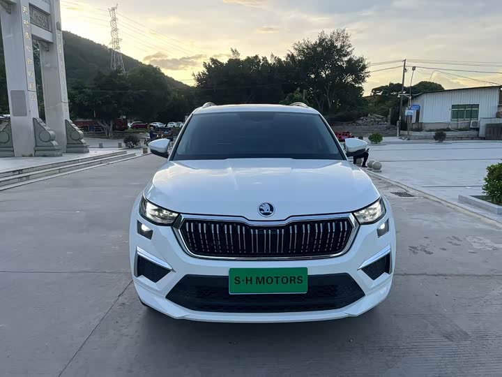 Skoda Kodiaq 2022 2022款 改款 TSI330 7座两驱奢享版