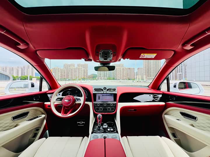 Bentley Bentayga 2024 2024款 4.0T V8 长轴距雅度版