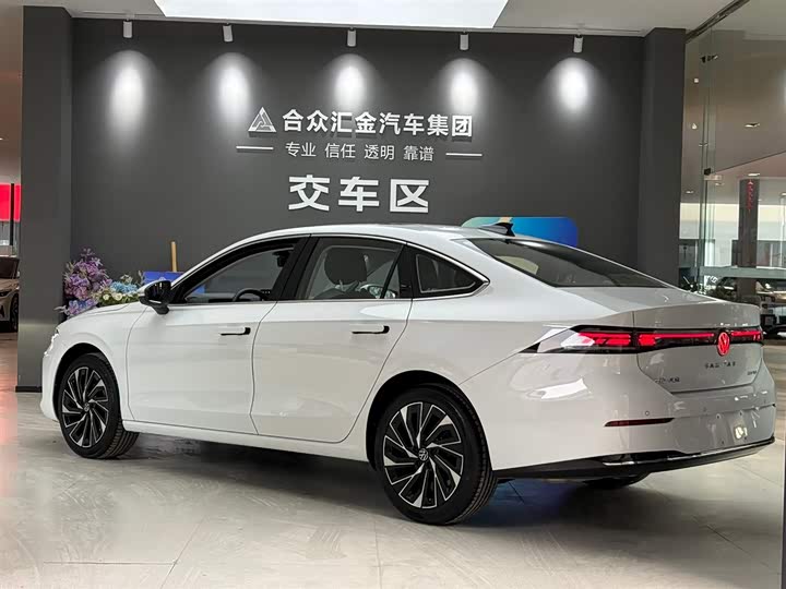 Volkswagen Sagitar L 2026 2026款 L 300TSI DSG 豪华型
