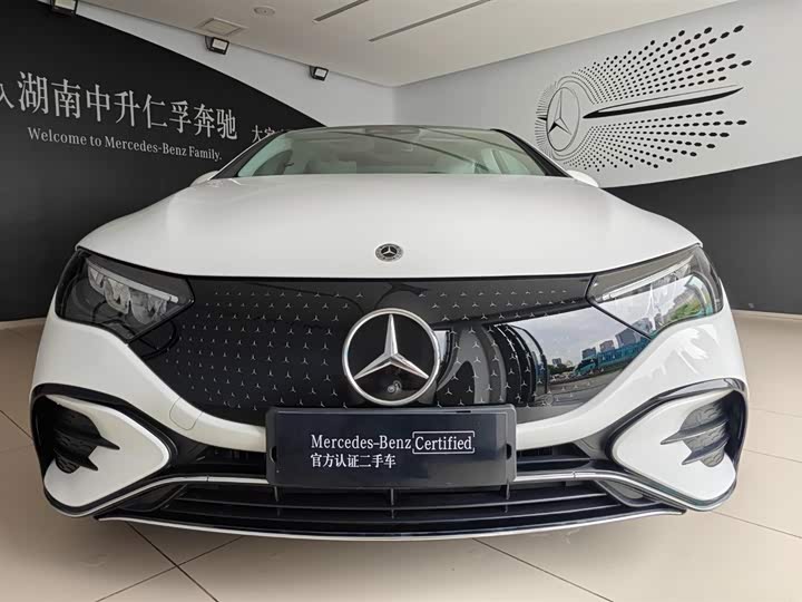 2025 Mercedes-Benz EQE