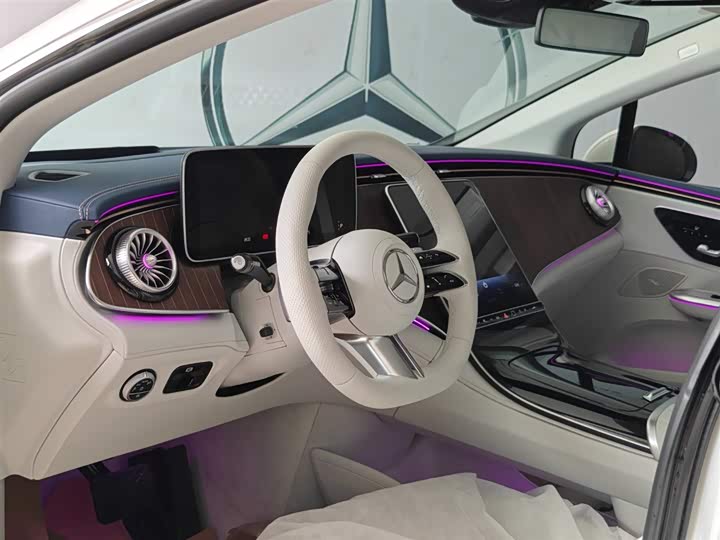 2025 Mercedes-Benz EQE