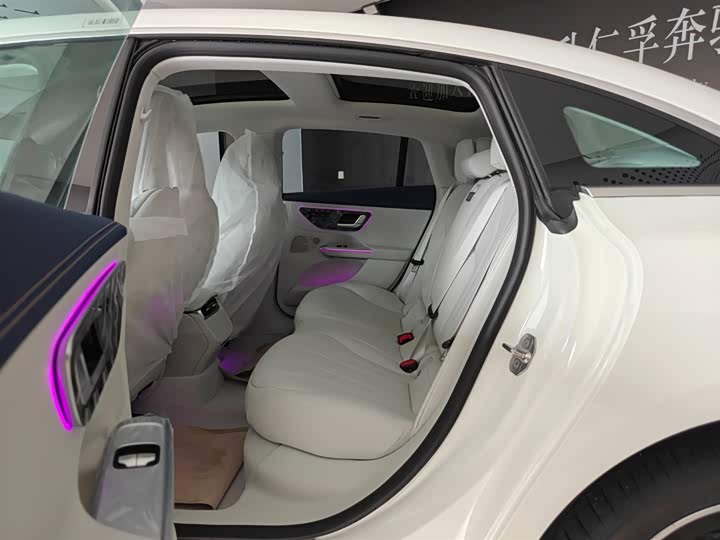 Mercedes-Benz EQE 2025 2025款 500 4MATIC 豪华版