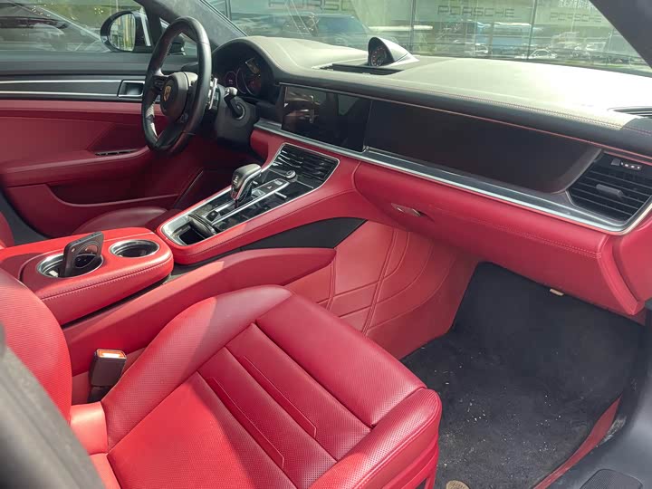 Фото 6 - Porsche Panamera