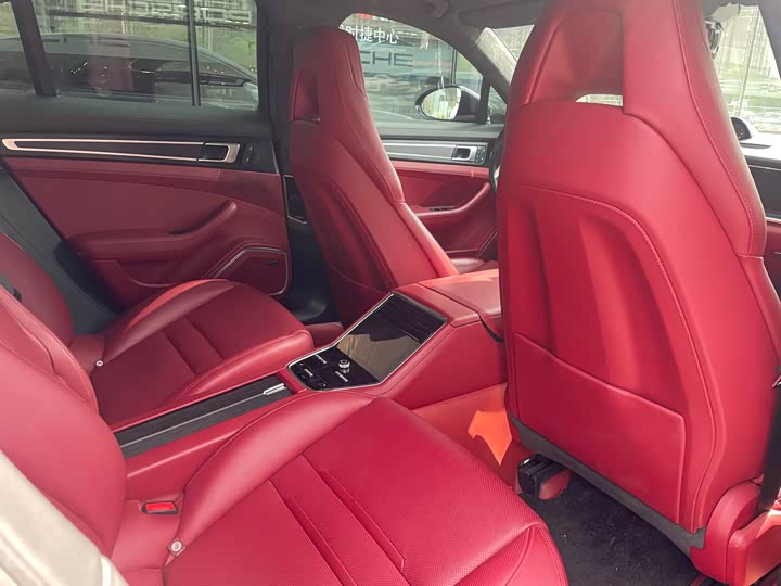 Фото 7 - Porsche Panamera