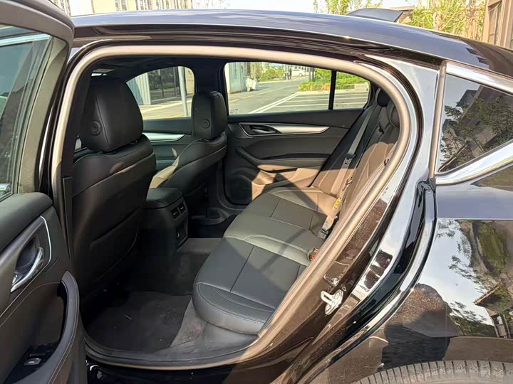 2025 Cadillac CT5