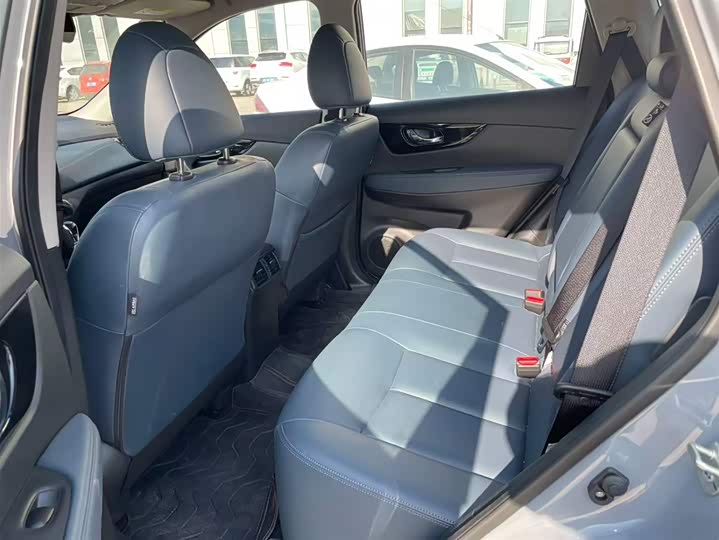 Фото 4 - Nissan X-Trail