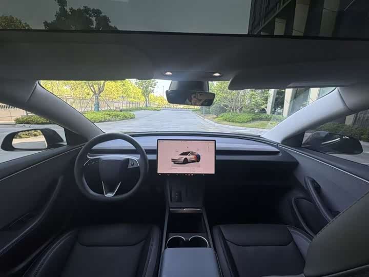Tesla Model 3 2025 2025款 后轮驱动版
