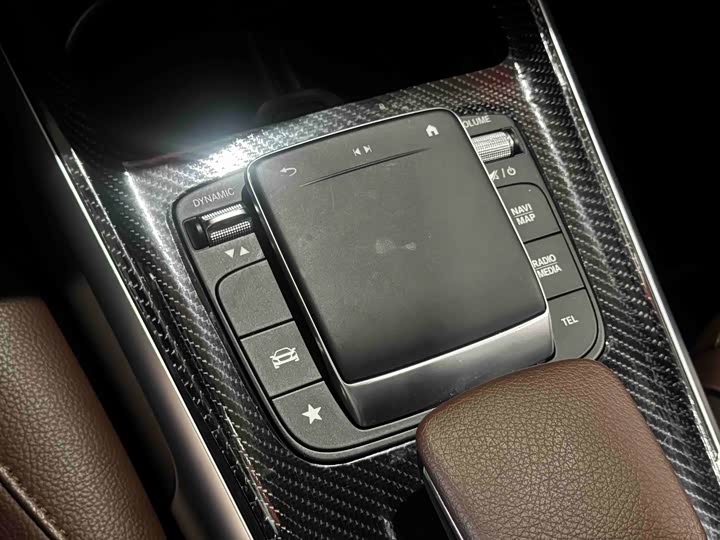 Mercedes-Benz GLB-Class 2022 2022款 改款 GLB 200 动感型