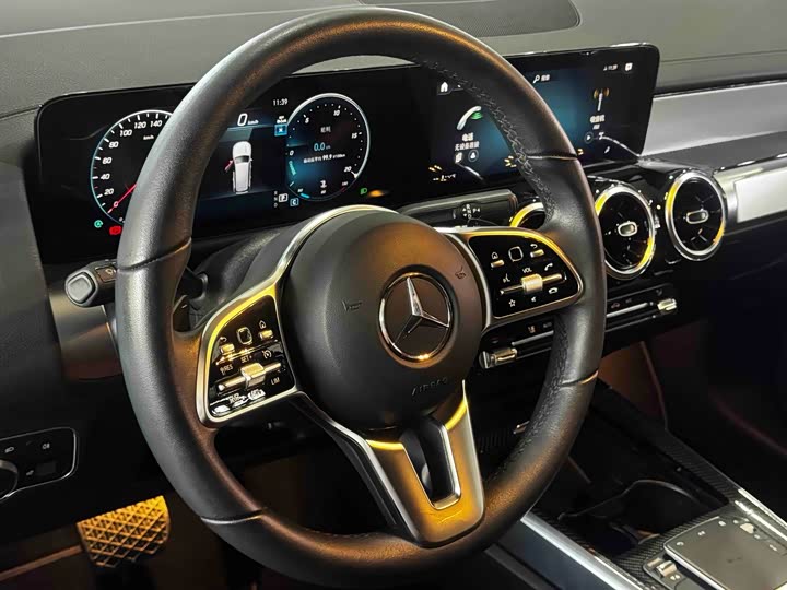 Mercedes-Benz GLB-Class 2022 2022款 改款 GLB 200 动感型