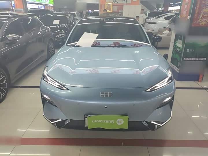 2025 Geely Galaxy E8